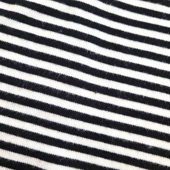 Black and white striped Sleeveless top with pink trim - Picture 7 of 7